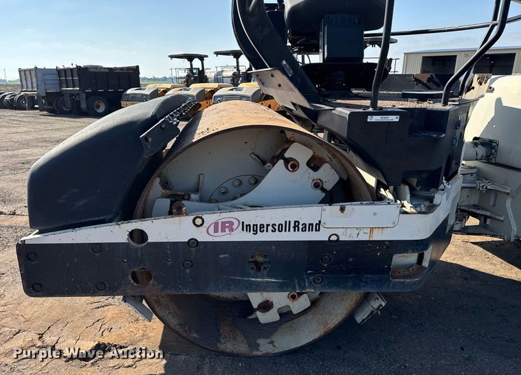 image for item NE9828 2005 Ingersoll Rand DD-138HF double drum vibratory roller