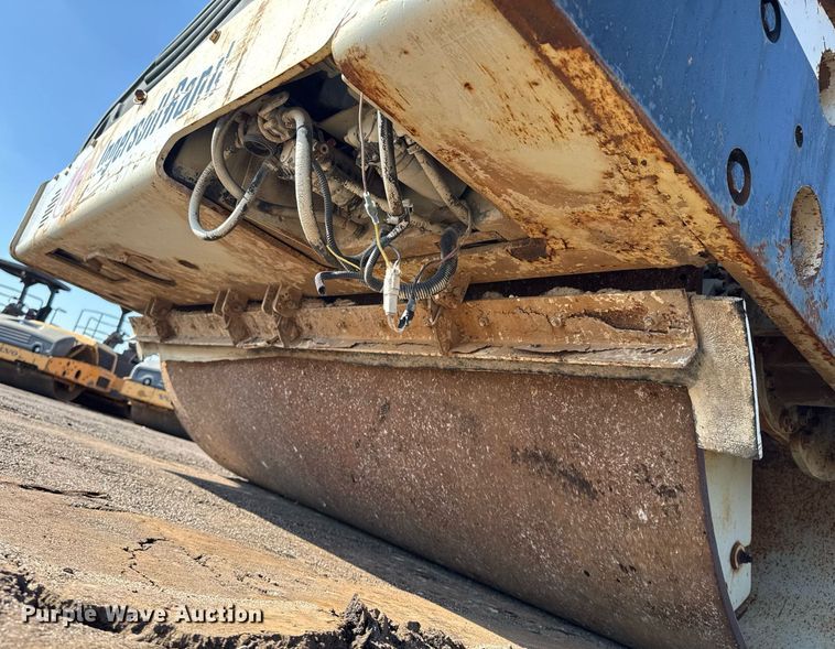 image for item NE9828 2005 Ingersoll Rand DD-138HF double drum vibratory roller