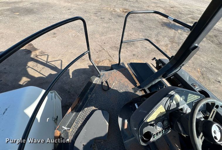 image for item NE9828 2005 Ingersoll Rand DD-138HF double drum vibratory roller