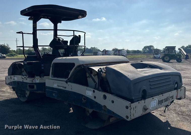 image for item NE9829 2004 Ingersoll-Rand DD-138HFA double drum vibratory roller