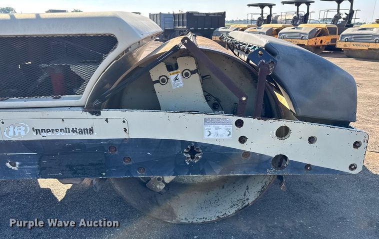 image for item NE9829 2004 Ingersoll-Rand DD-138HFA double drum vibratory roller