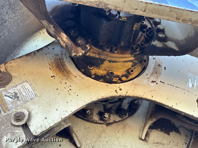 image for item NE9829 2004 Ingersoll-Rand DD-138HFA double drum vibratory roller