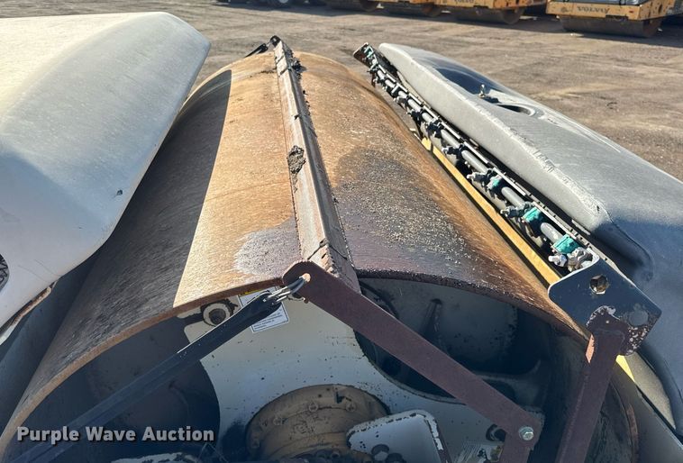 image for item NE9829 2004 Ingersoll-Rand DD-138HFA double drum vibratory roller