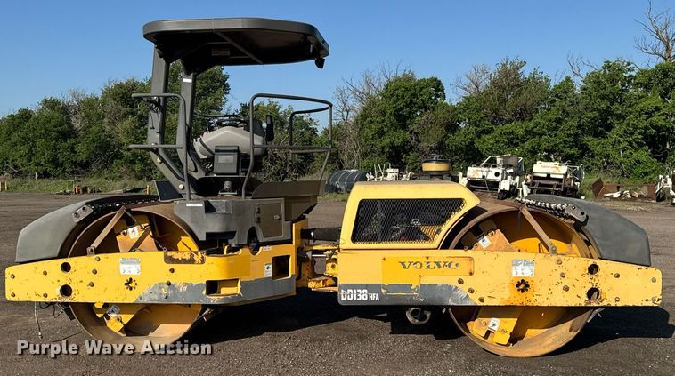 image for item NE9830 2010 Volvo DD138HFA double drum vibratory roller