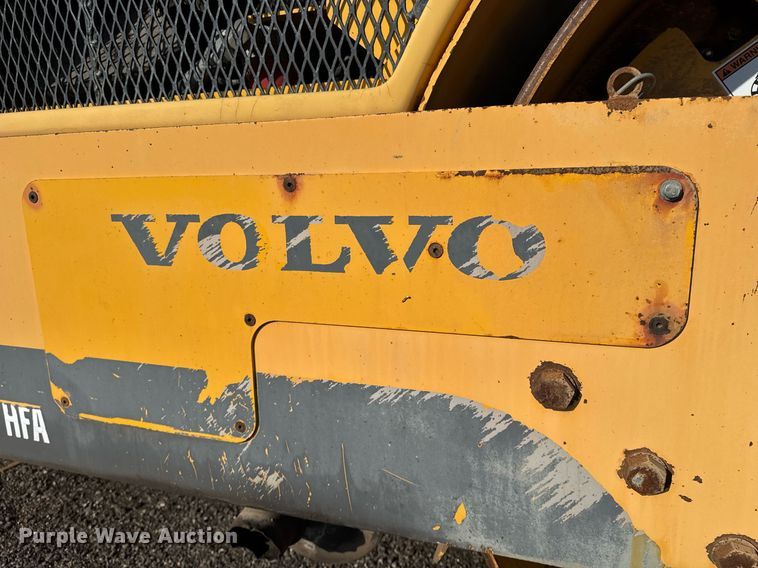 image for item NE9830 2010 Volvo DD138HFA double drum vibratory roller