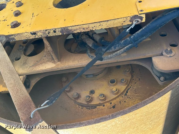 image for item NE9830 2010 Volvo DD138HFA double drum vibratory roller