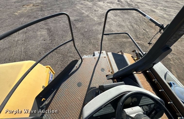 image for item NE9830 2010 Volvo DD138HFA double drum vibratory roller