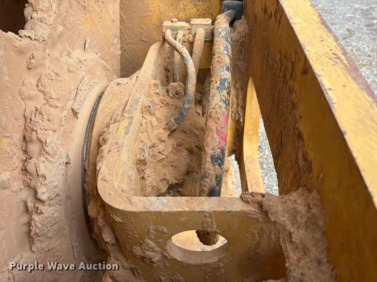 image for item OB9694 2008 Caterpillar CS-563E single drum vibratory roller