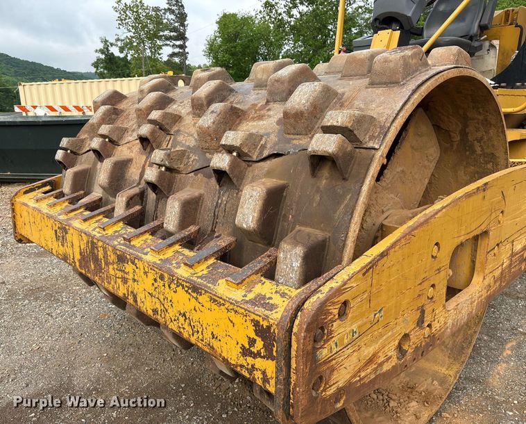 image for item OB9694 2008 Caterpillar CS-563E single drum vibratory roller