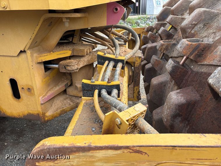 image for item OB9694 2008 Caterpillar CS-563E single drum vibratory roller