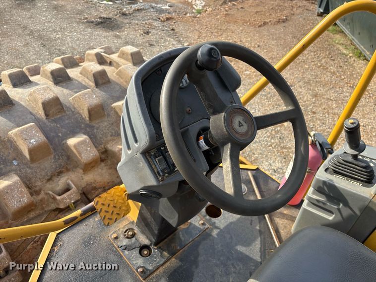 image for item OB9694 2008 Caterpillar CS-563E single drum vibratory roller