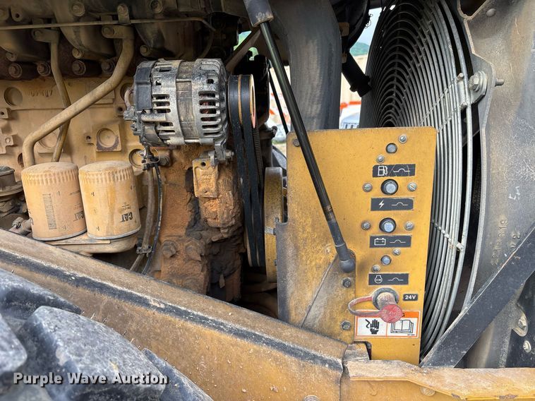 image for item OB9694 2008 Caterpillar CS-563E single drum vibratory roller