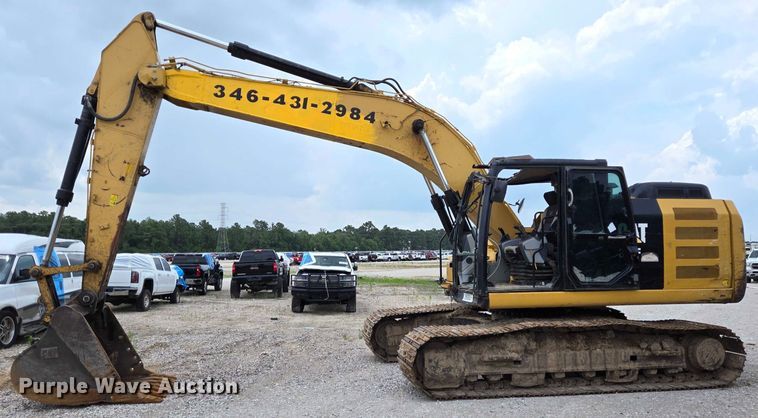 image for item YA0568 2015 Caterpillar 323FL excavator