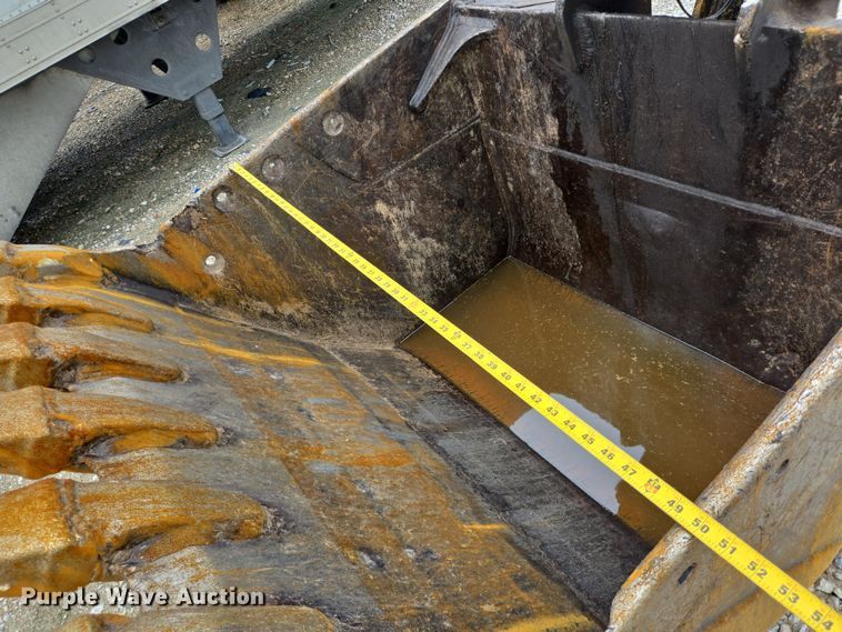 image for item YA0568 2015 Caterpillar 323FL excavator