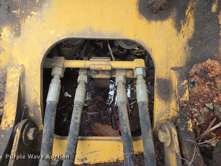 image for item YA0568 2015 Caterpillar 323FL excavator