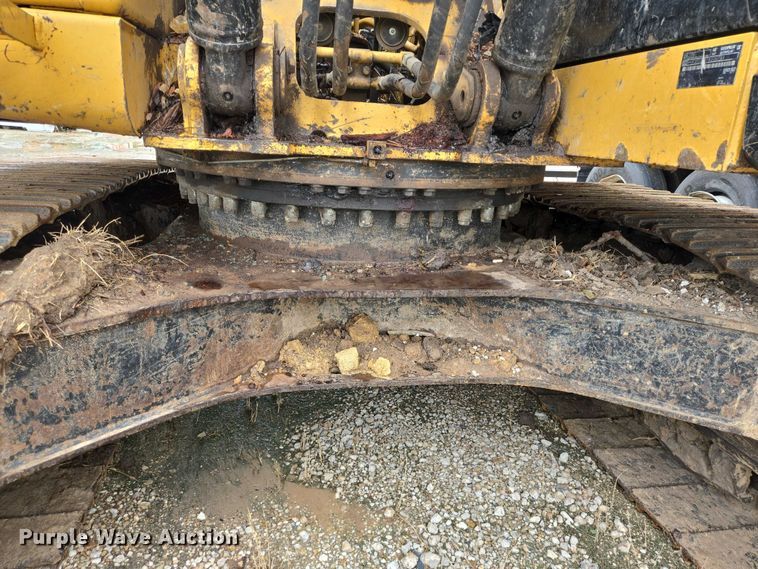 image for item YA0568 2015 Caterpillar 323FL excavator