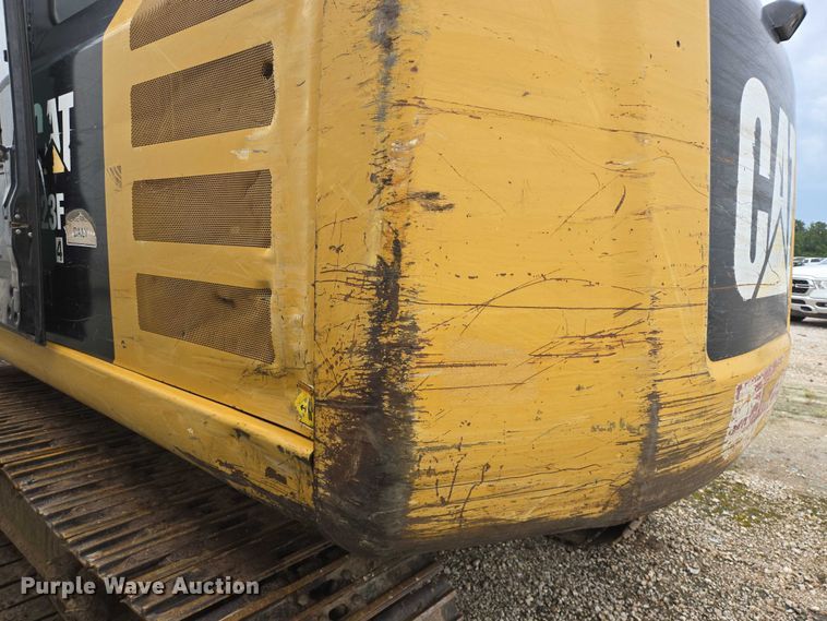 image for item YA0568 2015 Caterpillar 323FL excavator