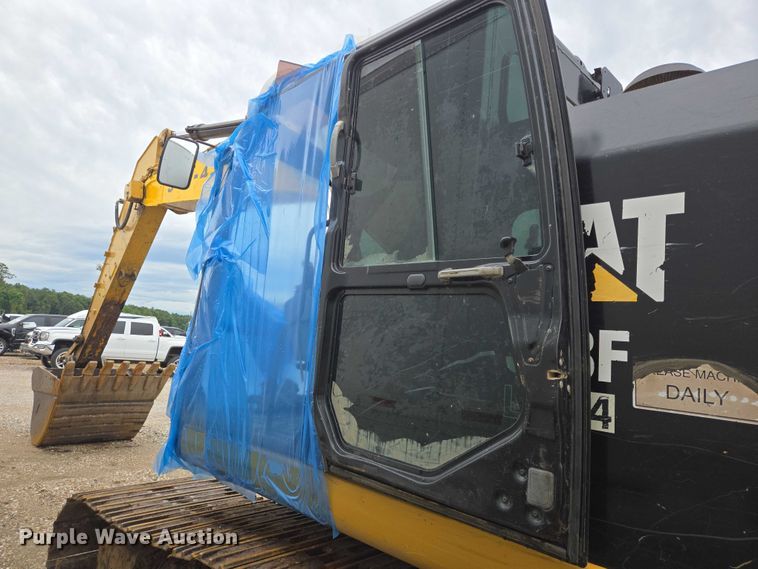 image for item YA0568 2015 Caterpillar 323FL excavator