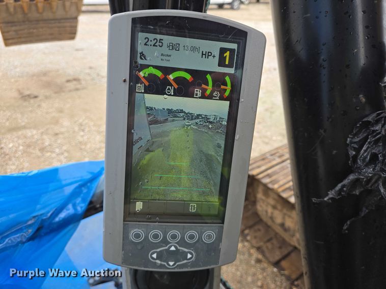 image for item YA0568 2015 Caterpillar 323FL excavator