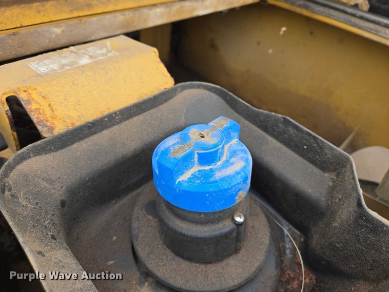 image for item YA0568 2015 Caterpillar 323FL excavator