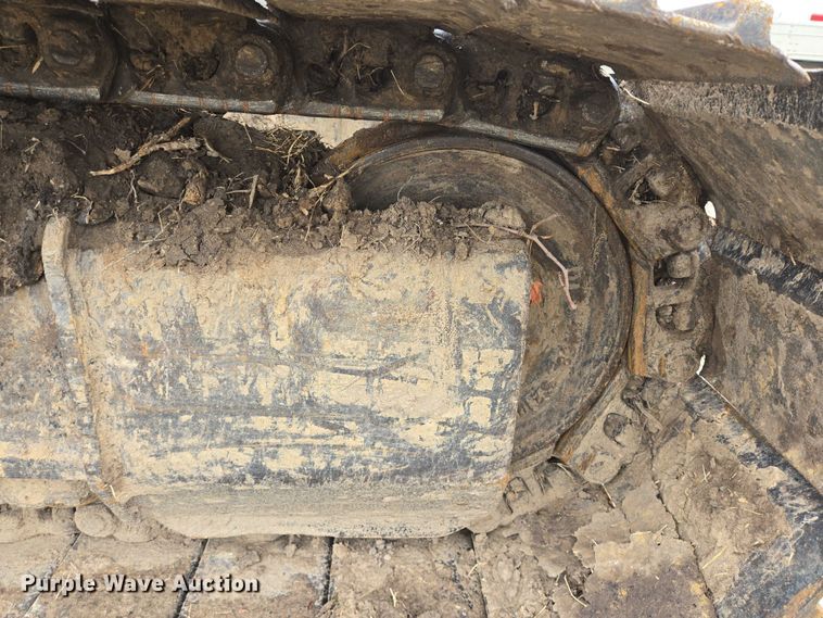 image for item YA0568 2015 Caterpillar 323FL excavator