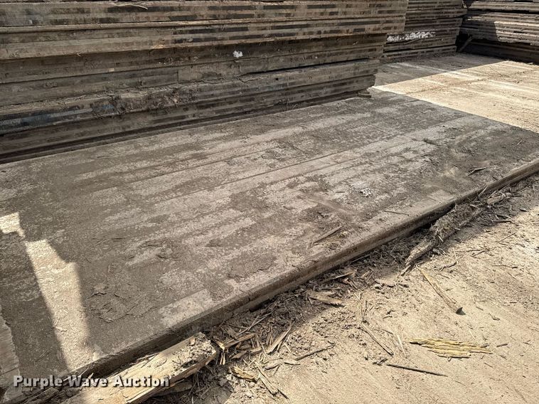 image for item ZA0617 (15) crane mats 