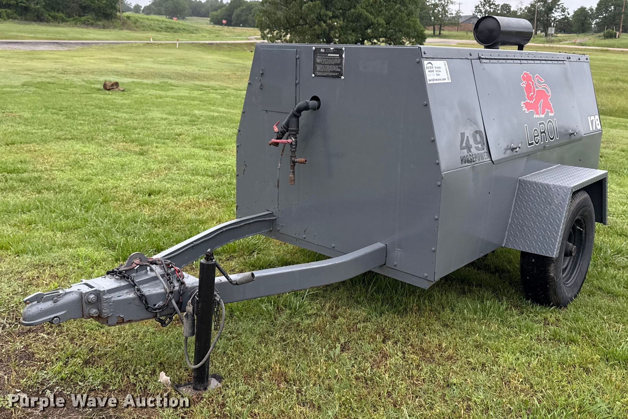 1993 LeRoi International air compressor in Drumright, OK | Item