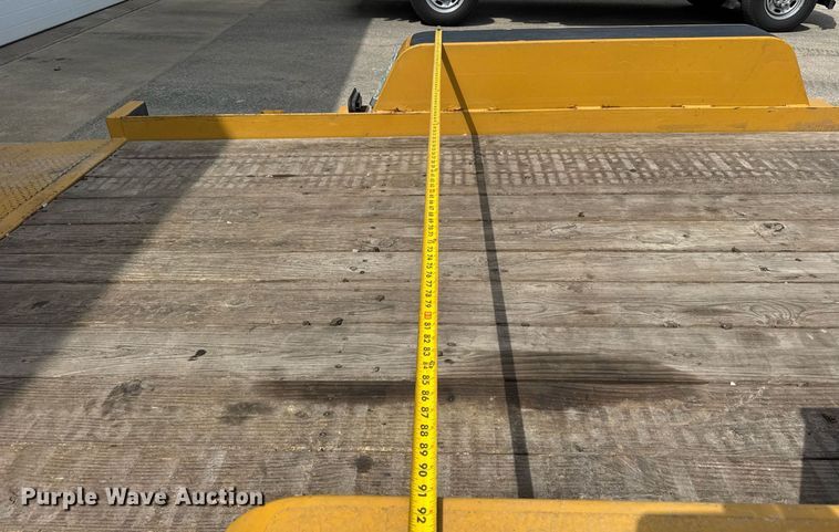 image for item DH9950 2006 Behnke Enterprises INC BCT2012ET tilt deck equipment trailer