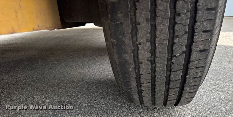 image for item DH9950 2006 Behnke Enterprises INC BCT2012ET tilt deck equipment trailer