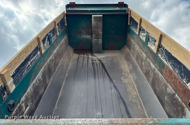 image for item DH9951 2003 International 7400 dump truck