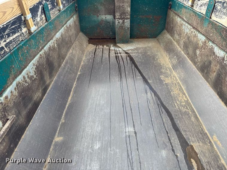 image for item DH9951 2003 International 7400 dump truck