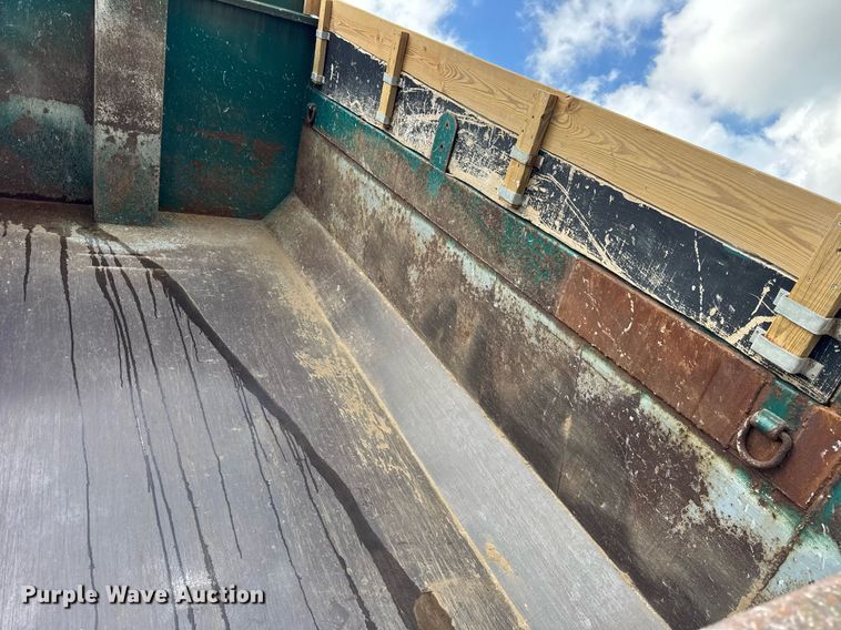 image for item DH9951 2003 International 7400 dump truck