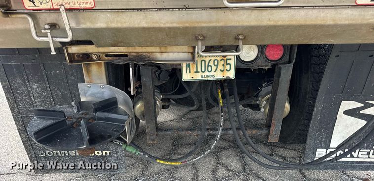 image for item DH9951 2003 International 7400 dump truck