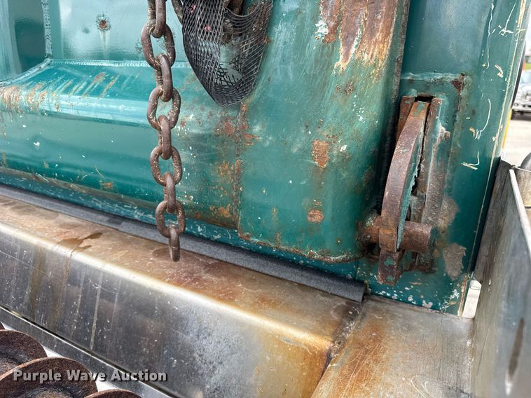 image for item DH9951 2003 International 7400 dump truck