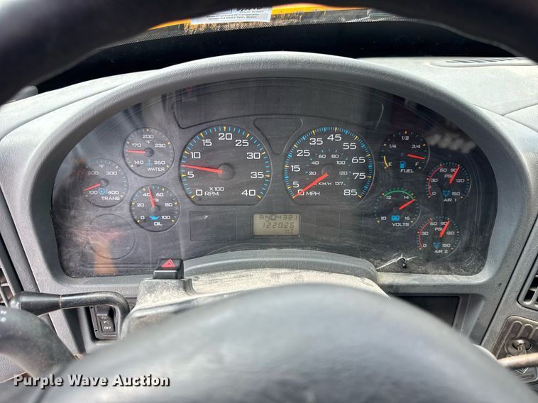 image for item DH9951 2003 International 7400 dump truck