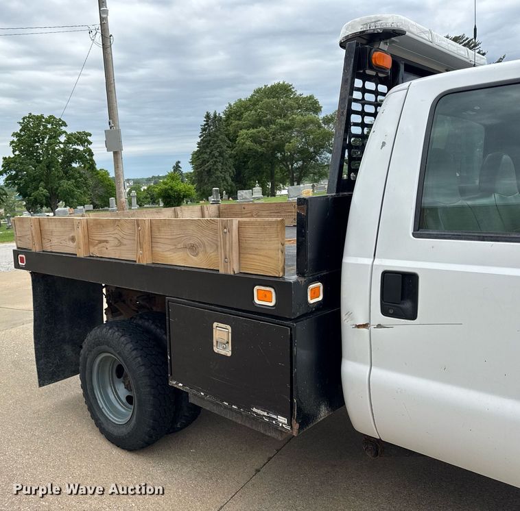 image for item DH9958 2003 Ford F350 Super Duty XL dump bed pickup truck