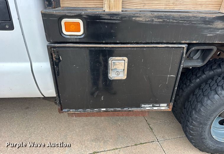 image for item DH9958 2003 Ford F350 Super Duty XL dump bed pickup truck