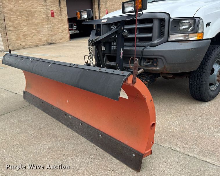 image for item DH9958 2003 Ford F350 Super Duty XL dump bed pickup truck