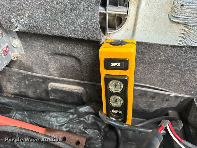 image for item DH9958 2003 Ford F350 Super Duty XL dump bed pickup truck