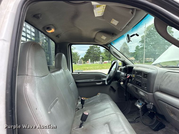 image for item DH9958 2003 Ford F350 Super Duty XL dump bed pickup truck