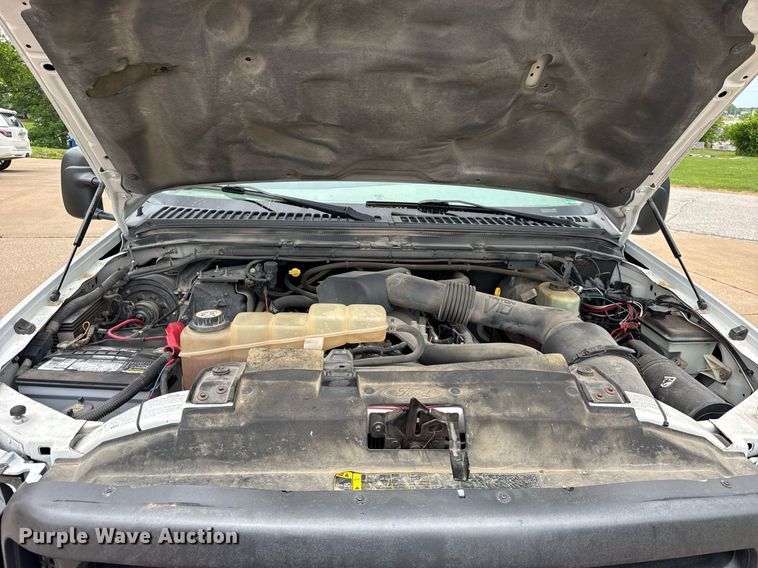 image for item DH9958 2003 Ford F350 Super Duty XL dump bed pickup truck