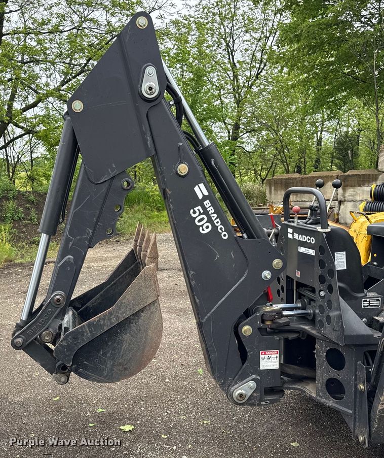 image for item DH9965 Bradco 84003 skid steer backhoe