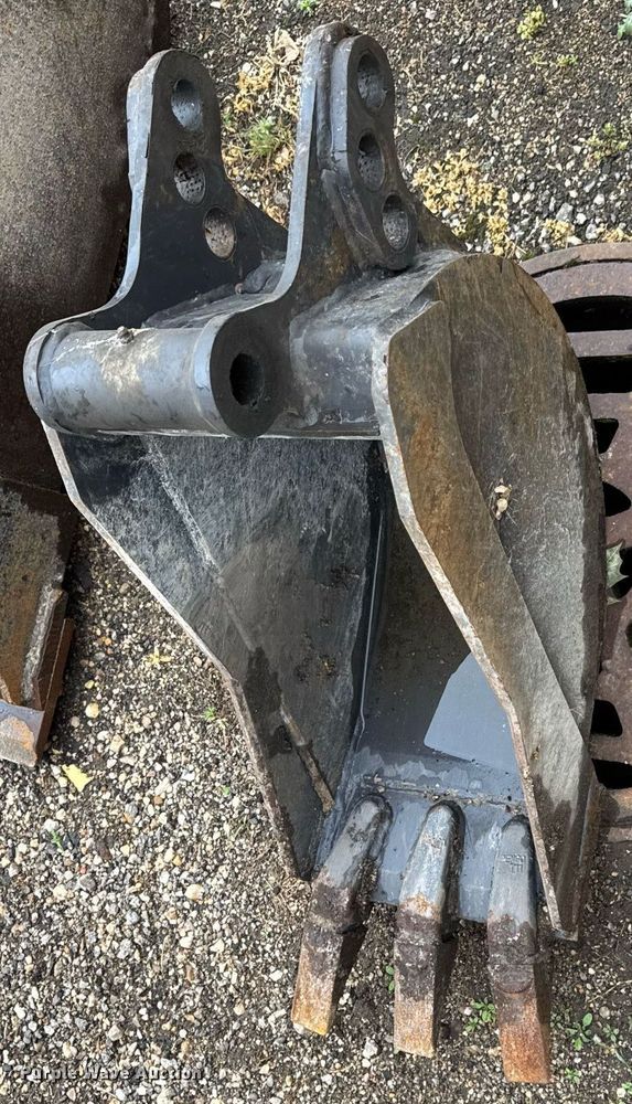 image for item DH9965 Bradco 84003 skid steer backhoe