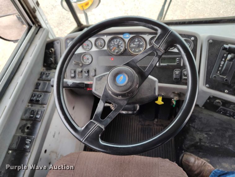 image for item DP4980 2003 Blue Bird All American school bus