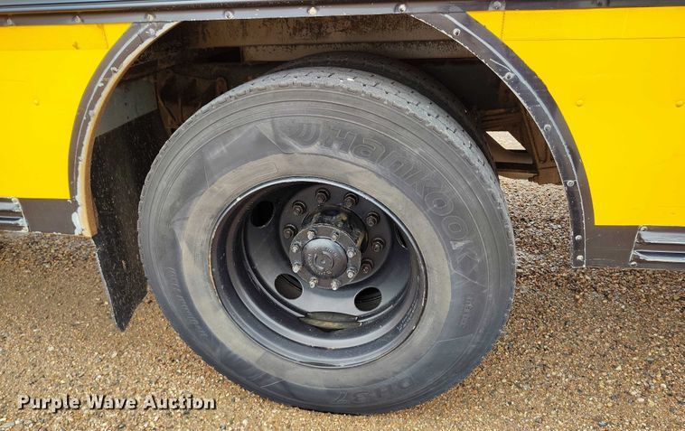 image for item DP4980 2003 Blue Bird All American school bus