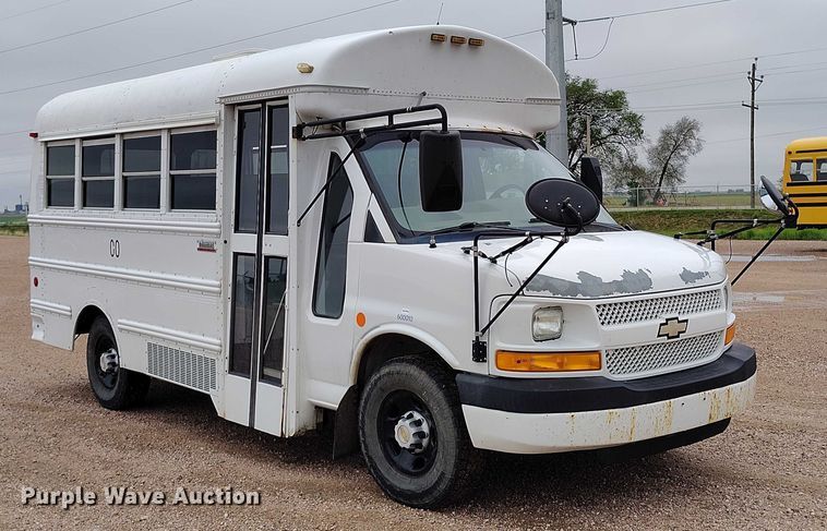 image for item DP4981 2005 Chevrolet Express G3500 school bus