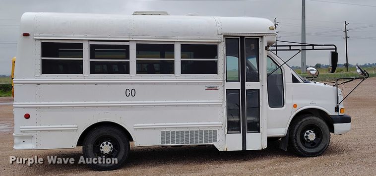 image for item DP4981 2005 Chevrolet Express G3500 school bus
