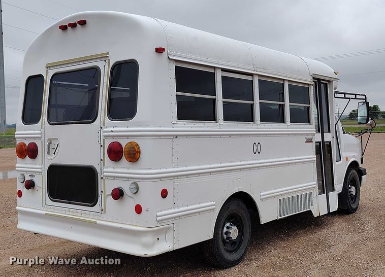 image for item DP4981 2005 Chevrolet Express G3500 school bus