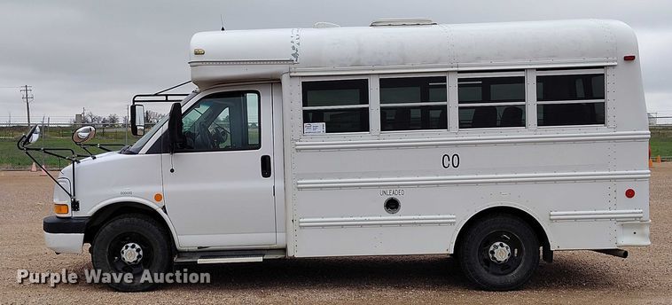 image for item DP4981 2005 Chevrolet Express G3500 school bus