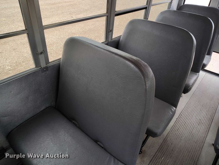 image for item DP4981 2005 Chevrolet Express G3500 school bus